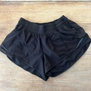 Lulu Lemon Hotty Hot 2.5” Shorts - Size 0